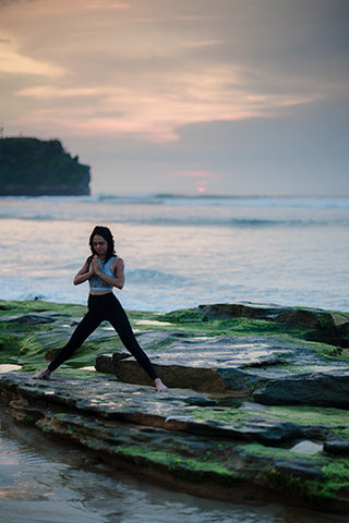 how to vinyasa yoga