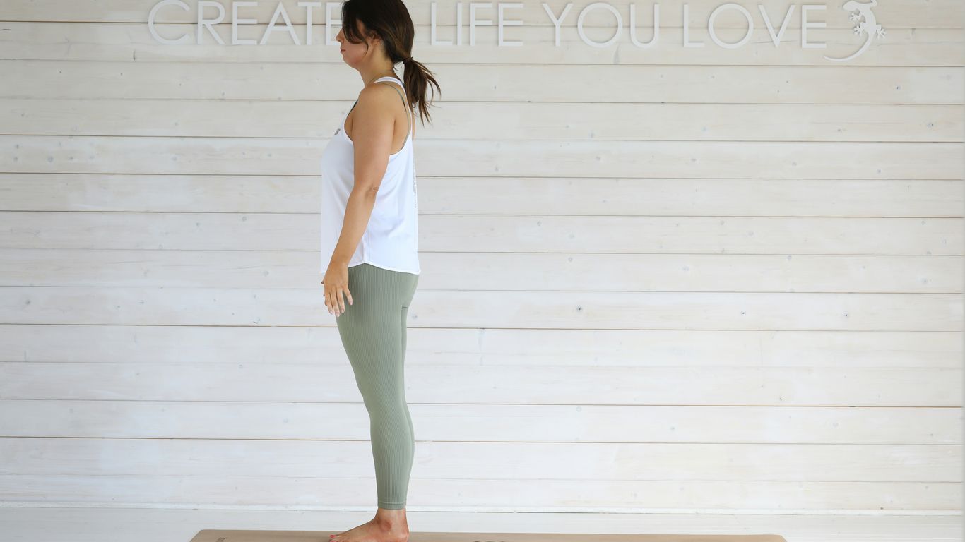 10 best yoga workouts to improve strength and flexibility