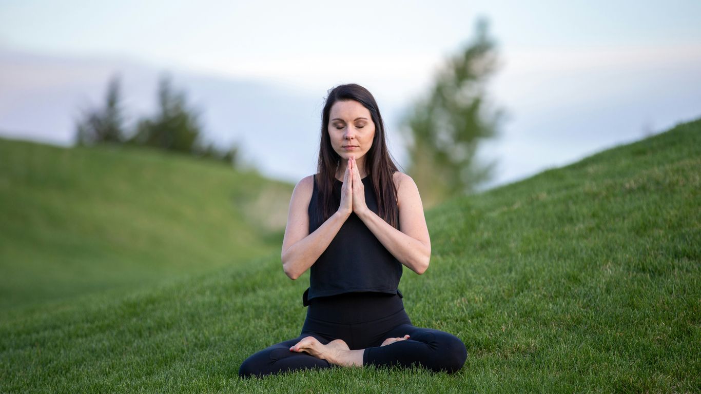 The complete guide to yoga asanas and names: understanding the practice